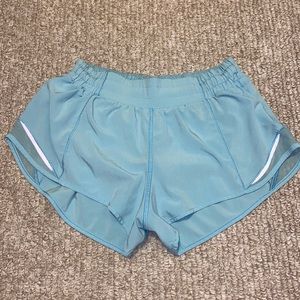 Lululemon Hotty Hot Shorts 2.5in